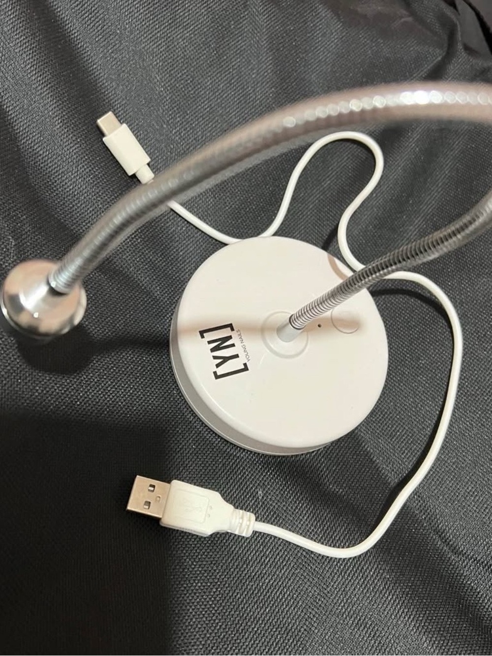 White Usb-Powered Flexible Led Desk Lamp